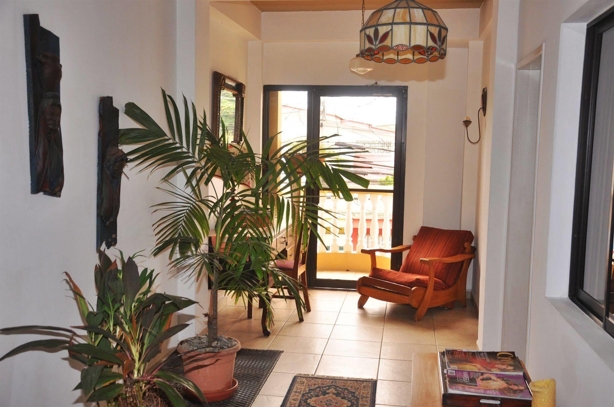 Hotel Casa De Espana La Ceiba Exterior photo